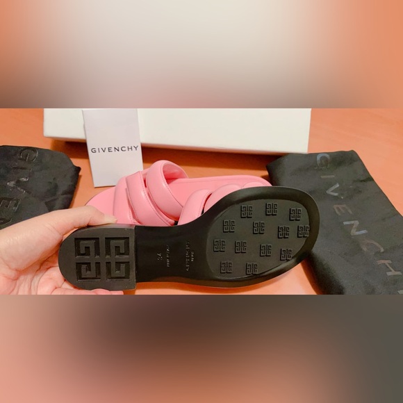 GIVENCHY Pink SANDALS - Picture 12 of 15